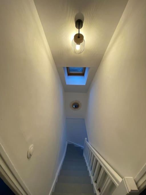 Super Appartement T3 Proche Gare Санс Экстерьер фото