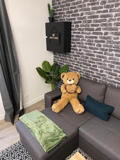 Super Appartement T3 Proche Gare Санс Экстерьер фото