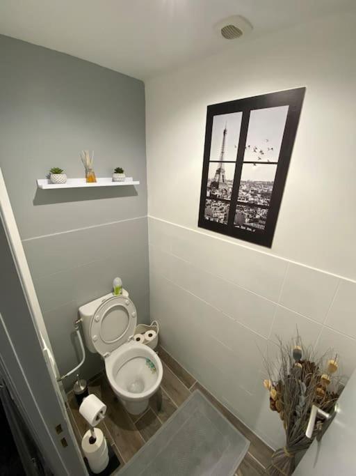 Super Appartement T3 Proche Gare Санс Экстерьер фото